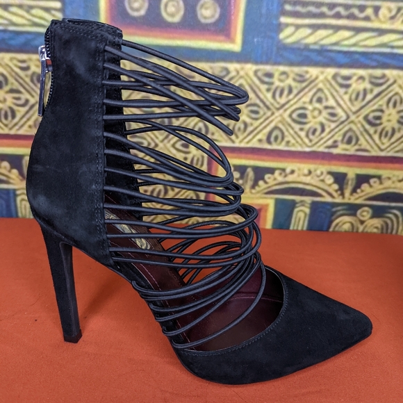 BCBGeneration Caliko Women's Size 7.5 M Black Suede High Heel Strappy Shoes - Picture 4 of 6